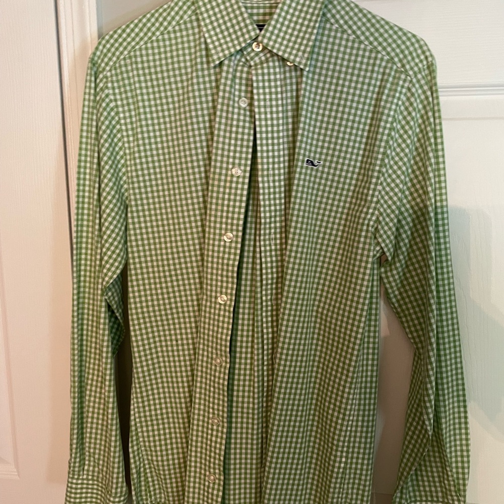 Vineyard Vines men’s green and white plaid long sleeve button down shirt